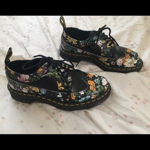 Floral Doc Martens! Size 6